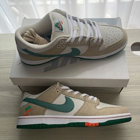 Nike x Jarritos SB Dunk Low Sneakers Shoe Plug, Air Force One Shoes, Chukka Sneakers, White Nike Shoes, Nike Fashion Shoes, Nike Air Jordan 11, All Nike Shoes, Nike Waffle, Nike Sb Dunk