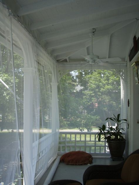 screen netting front porch Porch Netting, Screened Front Porches, Pool Decorations, Garden Construction, White Pergola, Porch Outdoor, Pool Enclosures, Outdoor Room, Sit Out