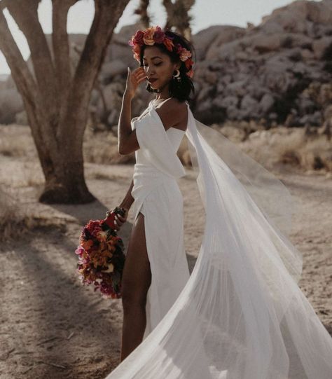 Bob Wedding Hairstyles, Bohemian Wedding Hair, Boho Flower Crown, Boho Wedding Hair, Red Crown, Black Bridal, Elopement Dress, Bridal Cape, Bright Florals