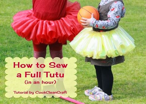 How to sew a full tutu skirt in an hour tutorial Easy Sew Dress, Sewing Classes For Beginners, Couture Bb, No Sew Tutu, Tutu Tutorial, Diy Sy, How To Make Tutu, Clean Crafts, Ballerina Tutu