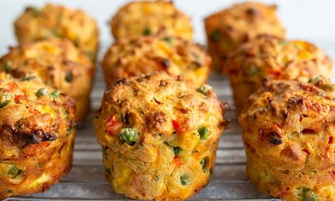 Savoury breakfast muffins from the Heart Foundation (I used GF flour and turned out delicious) Healthy Savoury Muffins, Savory Breakfast Muffins, Savory Muffins Recipes, Savory Snack Recipes, Savoury Muffins, Healthy Savory Snacks, Savoury Biscuits, Vegan Muffins, Biscuit Recipes