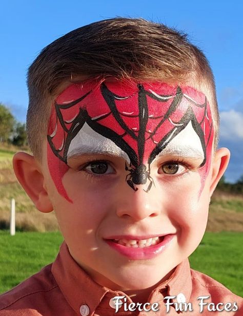 Spiderman facepaint Spidey And His Amazing Friends Face Paint, Face Painting Spiderman, Boy Face Paint, Spiderman Face Painting, Spider Man Face Paint, Spiderman Face, Face Painting Easy, Painting Easy, Face Painting Halloween