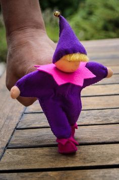 Making Waldorf Inspired Glove-Puppets | A Waldorf Thing ... Stuffed Animal Ideas, Make A Stuffed Animal, Felt Puppets, Glove Puppets, Puppets For Kids, Puppets Diy, Animal Ideas, Waldorf Crafts, Sock Puppets