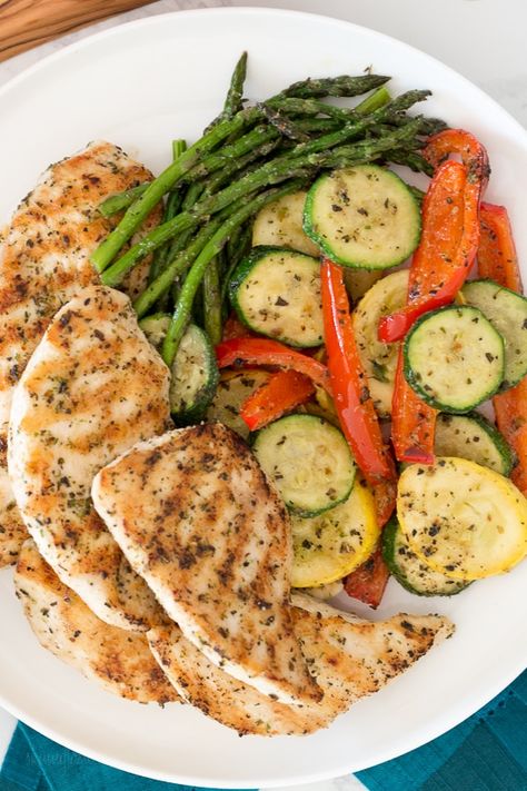 Chicken And Veggie Recipes, Healthy Grilled, Veggie Recipe, Veggies Recipes, Pasti Sani, Chicken Healthy, Resep Diet, Skillet Dinners, Idee Pasto