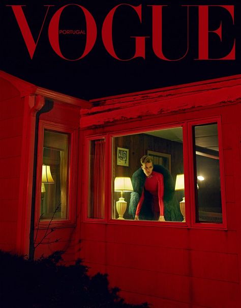 Plakat Design Inspiration, Editorial Design Magazine, Fashion Design Inspiration, Vogue Portugal, Vogue Magazine Covers, I See Red, Toni Garrn, Plakat Design, Fashion Cover