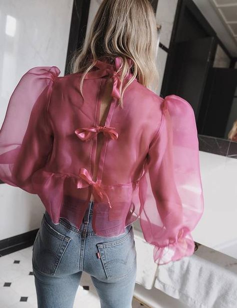 The Most Dreamy Outfits of 2019 Thus Far | Who What Wear UK Looks Street Style, 가을 패션, Grace Kelly, Outfit Casual, Mode Style, Look Chic, Outfits Casuales, Fashion Details, Look Fashion