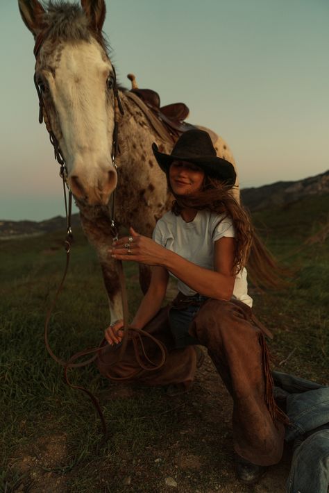 WESTERN - Ben Christensen's Portfolio Western Ranch Photoshoot, South Western Aesthetic, Cowgirl Portrait Photography, 90s Western Aesthetic, Western Editorial Photoshoot, Western Life Aesthetic, Modern Cowgirl Aesthetic, Vintage Country Aesthetic, Rodeo Photoshoot