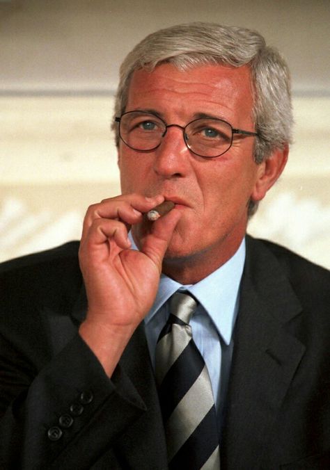 Marcello Lippi, Saddam Hussain, Football Coaches, Football Manager, Football Coach, World Football, Neymar Jr, Brad Pitt, Juventus