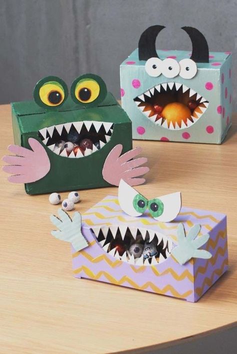 30x Knutselen met schoenendoos & versieren - Mamaliefde Halloween Monsters Craft, Monster Halloween Decorations, Make Your Own Monster, Surprise Ideas, Fun Halloween Party Games, Monster Box, Craft Work For Kids, Monster Craft, Cardboard Crafts Diy