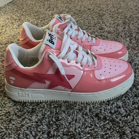 Pink bapesta size :8:5 Bape Pink, Bapesta Shoes, Bape Shoes, Bape Sneakers, Lirika Matoshi, Pretty Sneakers, Shoes For School, Y2k Shoes, Preppy Shoes