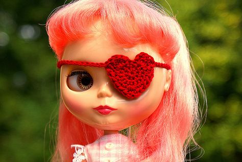 blythe heart eye patch Heart Eyepatch, Pirate Eye Patches, Eclipse Of The Heart, Crochet Eyes, Beginner Crochet Tutorial, Eye Patches, Heart Patches, Eye Patch, Water Balloons