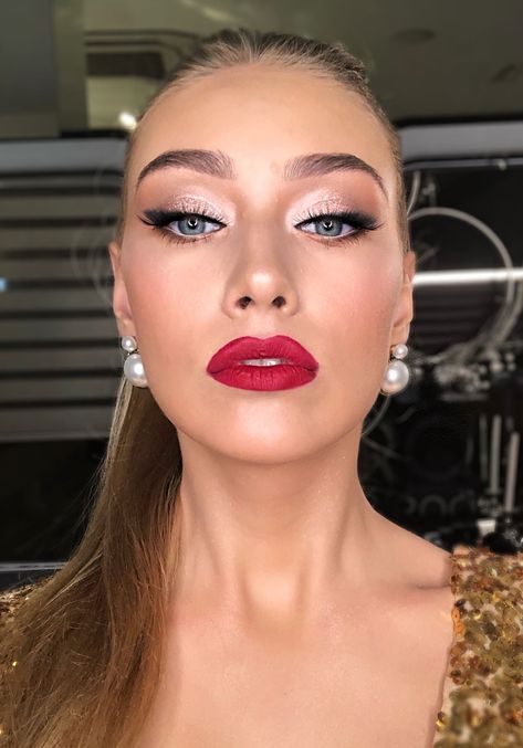 Wedding Makeup Red Lipstick, Makeup Full Face, Red Lipstick Makeup Looks, Fall Wedding Makeup, Red Lips Makeup Look, Magic Makeup, Maquillage On Fleek, Dag Make Up, Elegantes Makeup