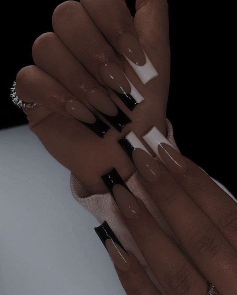 There's a new beauty trend taking over Instagram and it's absolutely stunning. Say hello to "quartz nails". Cute Dark Acrylic Nails, Acrylic Nails Graphic Design, One Rhinestone On Each Nail, Black Sleek Nails, Hot Acrylic Nails Designs, Spiritual Nails Designs Acrylic, Black Designed Nails, Saphire Blue Nail Designs, Half Black And White Nails