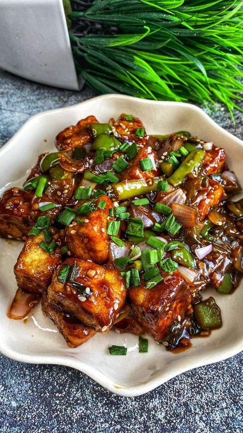 Chilli Paneer Recipe, Instagram Restaurant, Easy Food Recipes, Chilli Paneer, Mumbai Street Food, Tasty Healthy, Interesting Food, Easy Food, Interesting Food Recipes