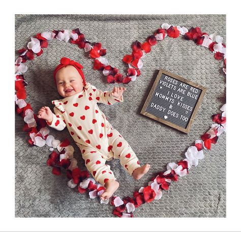 Baby Pictures For Valentines Day, Baby Photo Valentines Day, Valentines Baby Milestone, One Month Valentines Day Baby, Valentine’s Day Baby Milestone, Diy Valentines Photoshoot Baby, Valentines Diy Baby Photoshoot, Valentines 3 Month Old Baby Photos, Newborn Valentines Day Crafts