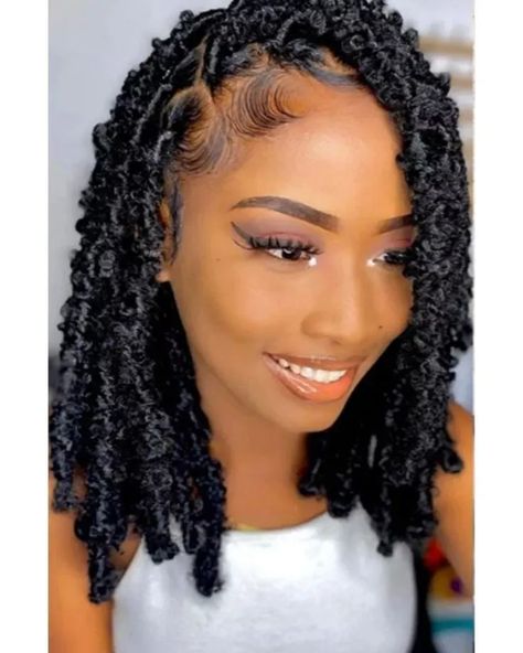 36 Gorgeous Valentine Hairstyles for Your Romantic Date – Svelte Magazine Faux Locs Bob Hairstyles, Butterflies Locs, Shoulder Length Butterfly Locs, Vacay Braids, Indie Butterfly, Valentines Hairstyles, Cabello Afro Natural, Locs Crochet, Butterfly Locs