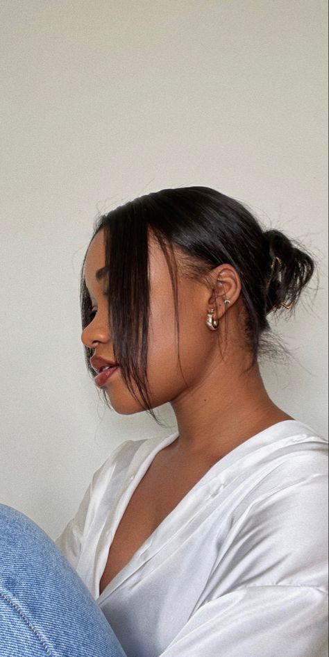 Cute Hairstyles For Relaxed Hair Black Women, Protective Relaxed Hairstyles, Relaxed Hairstyles For Black Women Short, Sleek Short Ponytail Black Women, Cute 4c Hairstyles Short Hair Straight, Claw Clip Relaxed Hair, Baddie Short Hairstyles Black, Blowed Out Hair Styles Black Short, Hair Clips On Short Hair