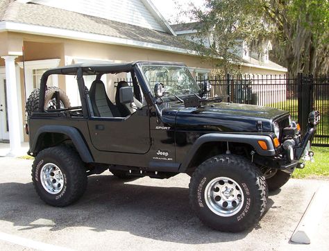 1997 Jeep Wrangler - Pictures - CarGurus Cj Jeep Ideas, 1997 Jeep Wrangler, Jeep Things, Mahindra Thar, Classic Jeeps, Jeep Cj7, Lifted Jeep, Dream Cars Jeep, Jeep Wrangler Yj