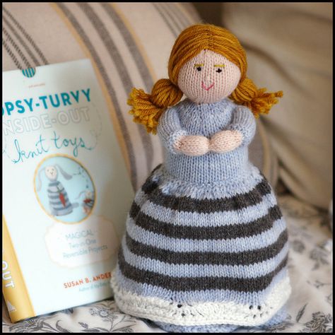 Susan B. Anderson's Petticoat Dolls pattern from her new book Topsy-Turvy Inside-Out Knitter Toys Topsy Turvy Doll Pattern Free, Topsy Turvy Doll Pattern, Topsy Turvy Doll, Cinderella Doll, Knit Doll, Dolls Pattern, Knitted Doll Patterns, Doll Patterns Free, Knit Toys