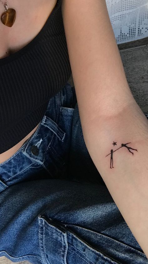 #tattoo #tattooideas #tattooart #tattoodesign #tatuaggi #tatuaggio #aesthetic aesthetic tattoo #stars #starstattoo #cosmic Reaching For The Stars Tattoo, Fade Into You Mazzy Star Tattoos, Star People Tattoo, Cassandra Tattoo, Starman Tattoo, Falling Star Tattoo, Mazzy Star Tattoo, Stargazing Tattoo, Stardust Tattoo