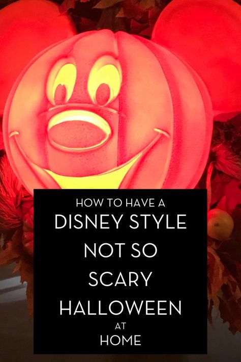 Disney Halloween Front Porch, Disney Halloween Yard Decorations, Disney World Trunk Or Treat, Disney Halloween Decorations Outdoor, Disney Halloween Crafts, Scary Halloween Crafts, Diy Halloween Scary, Halloween Yard Decorations Diy, Halloween At Home