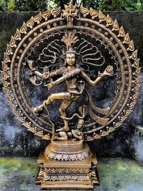 Indian God Statue, Natraj Lord Shiva, Universe Dimensions, Natraj Statue, Shiva Dancing, Shiva Yoga, Shiva Nataraja, Dancing Shiva, Lord Siva