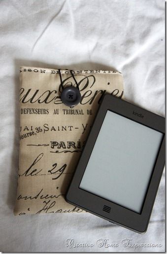 DIY Kindle Cover/Sleeve by Creative Home Expressions Kindle Pouch, Kindle Cases, Greg Olsen, Kindle Paperwhite Case, Pouch Diy, Kindle Sleeve, Diy Case, Kindle Cover, Kindle Case