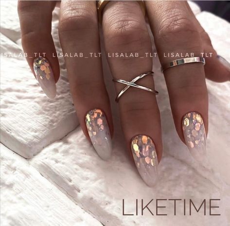 Incapcilated Nails, 1920s Nails Roaring 20s, Fancy Nails Classy, Nude Glam Nails, December Gel Nails, Pearl Nails Design, Glass Nails Designs, Opalescent Nails, Elegant Nails Classy