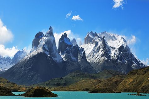 Torres Del Paine National Park, Chile Travel, Andes Mountains, Amazing Places On Earth, Santiago Chile, Incredible Places, Mountain Range, Infamous, Bolivia