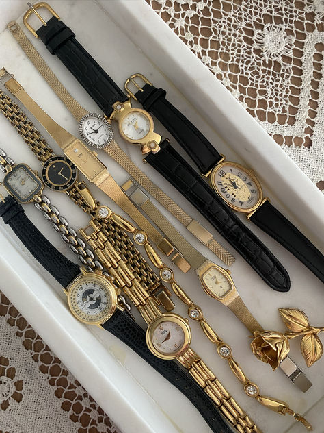 SMVBoutique Vintage Ladies Watches Two Watches On Wrist, Vintage Aesthetic Accessories, Vintage Women Watch, Girly Outfits Korean, Watch Collection Women, Vintage Watch Aesthetic, Vintage Designer Aesthetic, Korean Casual Outfits Summer, Outfit Inspo Korean