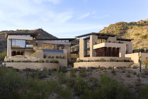 Arizona Mansions, Exterior Fireplace, Architectural Competition, Architecture Model House, Travel Savings, Paradise Valley, Mansions Luxury, Real Estate Houses, Indoor Outdoor Living