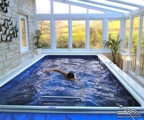 Sunroom Extension, Small Indoor Pool, Ideas De Piscina, Indoor Pool House, Indoor Swimming Pool Design, Small Sunroom, Living Pool, Indoor Pool Design, Endless Pool