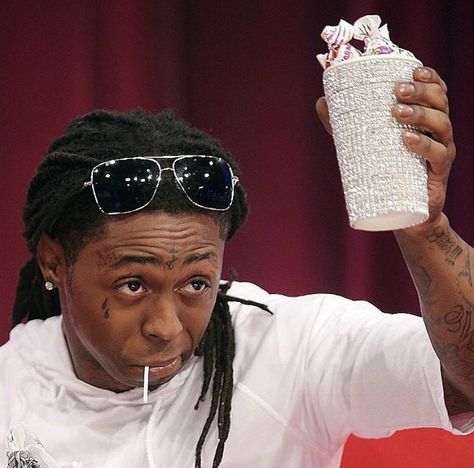 Lil Weezy, Funny Face Photo, Michael Carter, Young Money, 90s Hip Hop Fashion, Rap Wallpaper, Black Photography, Hip Hop Art, Rap Aesthetic