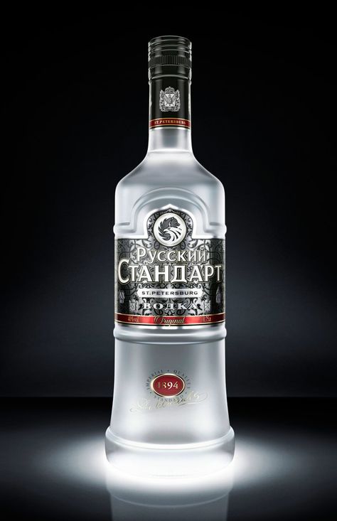 Russian Standard Vodka Vodka Quotes, Vodka Mule, Russian Standard Vodka, How To Make Vodka, Cheap Vodka, Vodka Labels, Large Glass Bottle, Russian Vodka, Whiskey Label