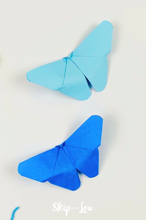 Easy Origami Butterfly {Paper Craft} Origami Tutorial Easy Step By Step, Oragami Ideas Cute Easy For Kids, Square Paper Origami, Butterfly Paper Craft, Origami Butterfly Easy, Origami Butterflies, Origami Projects, Origami Tutorial Easy, Origami Swan