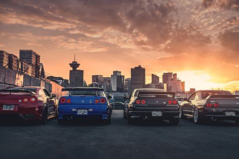 Nissan Skyline GT-R R34 Nissan GT-R R35 #720P #wallpaper #hdwallpaper #desktop Skyline Generations, Gtr Wallpaper, Skyline Gtr R35, Wallpaper Carros, Nissan Gtr Wallpapers, Nissan R34, Nissan Gtr R34, R34 Skyline, Skyline Gtr R34