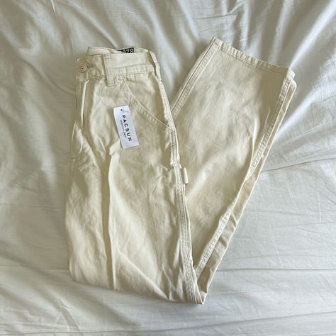 Brandy Melville/ J Galt Off White Cargo Pants Size S Nwt Off White Cargo Pants, White Cargo Pants, Brandy Melville Pants, Brandy Melville, Cargo Pants, Brandy, Pant Jumpsuit, Pants For Women, Off White