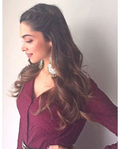 GOALS✨ #deepikapadukone Deepika Padukone Hair, Hairstyles For Indian Wedding, Wedding Hairstyles Indian, Saree Hairstyles, Twisted Hair, Engagement Hairstyles, Hairstyles Indian, Deepika Padukone Style, Indian Wedding Hairstyles