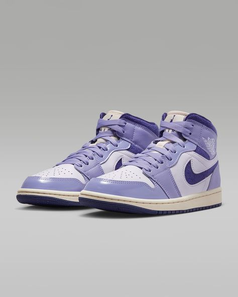 Air Jordan 1 Mid SE Women's Shoes. Nike CA Nike Fashion Sneakers, Wmns Air Jordan 1, Air Jordans Women, Air Jordan 1 Mid Se, Preppy Shoes, Pretty Shoes Sneakers, Jordans Women, Purple Sneakers, Cute Nike Shoes