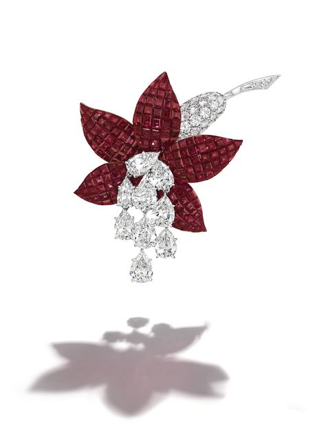 VAN CLEEF & ARPELS RUBY AND DIAMOND 'MYSTERY-SET' BROOCH Van Cleef Arpels Brooch, Van Cleef And Arpels, Baguette Cut Diamond, Van Cleef Arpels, Van Cleef, 18k Rose Gold, Makers Mark, Diamond Cuts, Ruby