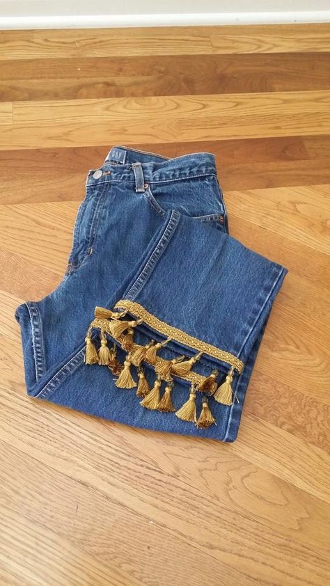 4e6cd95227cb0c280e99a195be5f6615desc47996724ri Jeans Refashion, Denim Crafts, Womens Jeans, Tassel Fringe, Light Blue Denim, Upcycle Clothes, Denim Top, High Waist Jeans, Diy Clothes