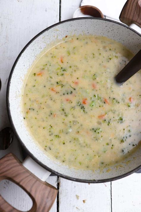 Easy Carrot and Broccoli Soup - Season & Thyme Carrot And Broccoli Soup, Frozen Broccoli Soup, Broccoli Soup Recipes Healthy, Carrot Broccoli Soup, Broccoli Carrot Soup, Cheesy Vegetable Soup, Broccoli And Carrot Soup, Carrot Soup Easy, Sourdough Bread Bowls