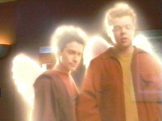 Mick & Pnub from Idle Hands It Miniseries, Devon Sawa, Seth Green, Idle Hands, Hands Icon, Scott Pilgrim, The Shining, Film Stills, Stephen King