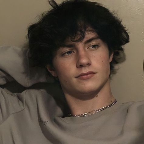 wes bennett | better than the movies Black Hair Blue Eyes Men, Teen Boy Face Claim, Brown Hair Green Eyes Guy, Brown Hair Blue Eyes Boys, Guys With Green Eyes, Boys With Green Eyes, Brown Hair Male, Guys With Black Hair, Black Hair Green Eyes