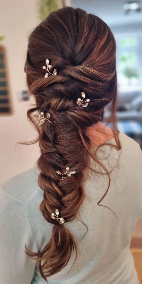 Classy Prom Hairstyles, Half Up Prom Hairstyles, Up Prom Hairstyles, Best Prom Hairstyles, Loose Braid Hairstyles, Braid Half Up, Loose Braid, Hairstyles For 2023, Hair Style On Saree