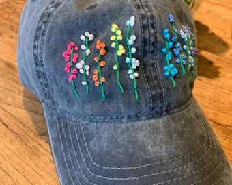 Hand Embroidery Letters, Custom Baseball Hats, Custom Embroidered Hats, Pretty Hats, Embroidery Caps, Personalized Hats, Hand Embroidered Flowers, Floral Hat, Hat Custom