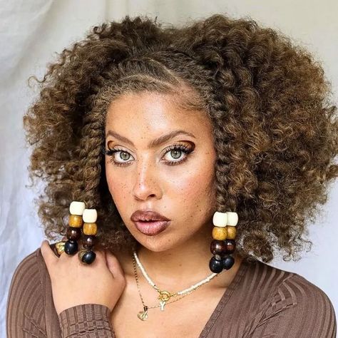 twists out with two strand twists bangs Cabello Afro Natural, Braid Out, Natural Curls Hairstyles, Natural Hair Styles Easy, Natural Hair Updo, Twist Out, Natural Hair Braids, Penteado Cabelo Curto, Natural Hair Inspiration