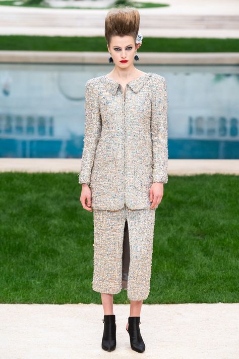 Chanel 2019, Paris Fashion Week Runway, Haute Couture Paris, Moda Chanel, 2019 Couture, Collection Couture, Mode Chanel, Chanel Collection, Resort Fashion