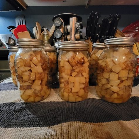 Preserving Perfection: How to Dry Can Potatoes for Long-lasting Convenience and Flavor Dry Canning Potatoes, Can Potatoes, Dry Canning, Homemade Nacho Cheese Sauce, Canned Bacon, Canning Potatoes, Canning Salt, Canning Sweet Potatoes, Homemade Nachos