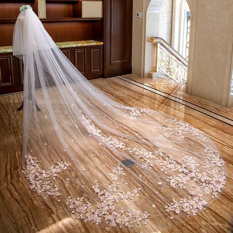 Blush Veil, Blush Wedding Gown, Ivory Bridal Veil, Long Veil Wedding, Cathedral Wedding Veils, Flower Veil, Beautiful Veil, Blusher Veil, Bride Veil